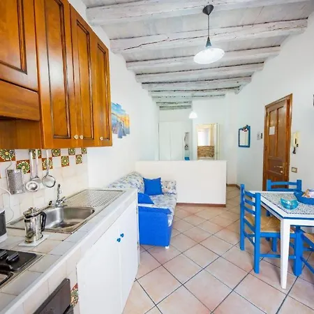 La Piazzetta Apartment *