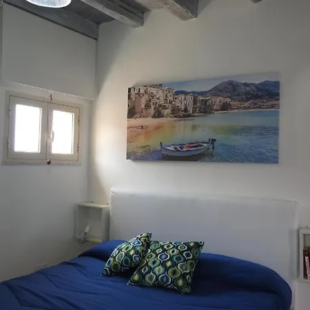 La Piazzetta Apartment Cefalu